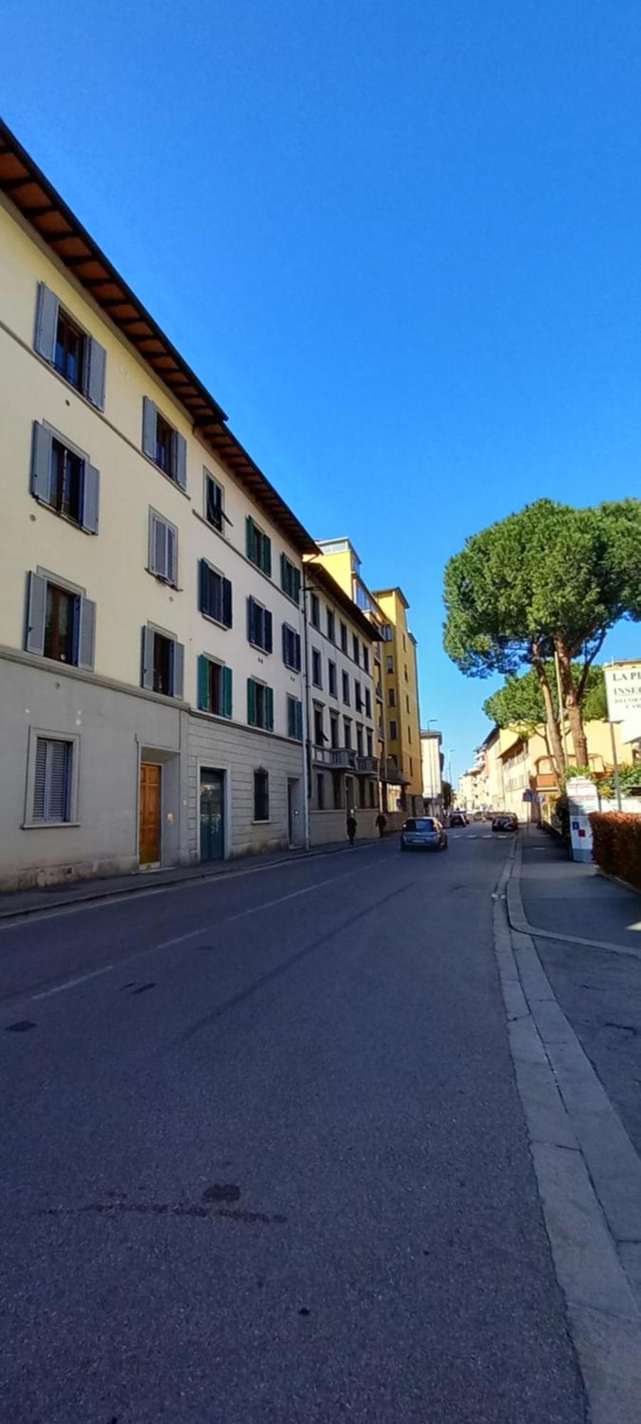Charming & Spacious Florentine Home Just Two Mins From Tram Stop Φλωρεντία Εξωτερικό φωτογραφία